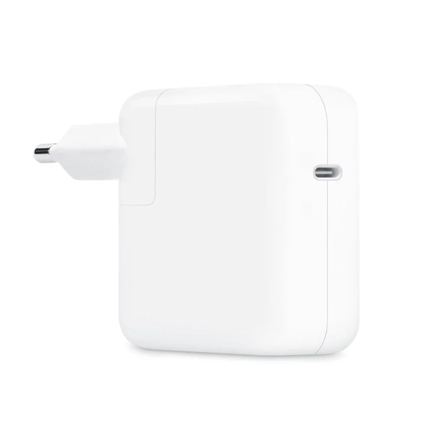 Сетевое зарядное устройство Apple мощностью 70 Вт (USB-C) (GaN) — купить в интернет-магазине Bazaplay